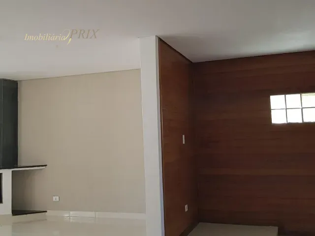 Casa com 407m² 3 quartos e 3 banheiros, para alugar, no bairro Portão em Curitiba