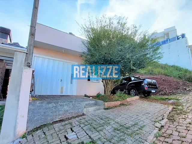 Casa com 373m² 2 quartos e 1 banheiro, à venda ou para alugar, no bairro centro em Marau