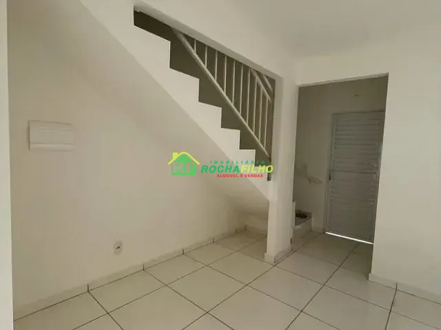 Casa com 53m², para alugar, no bairro Vale do Gavião em Teresina