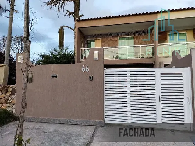 Casa com 180m² 3 quartos e 5 banheiros, à venda, no bairro Itaipu em Niterói