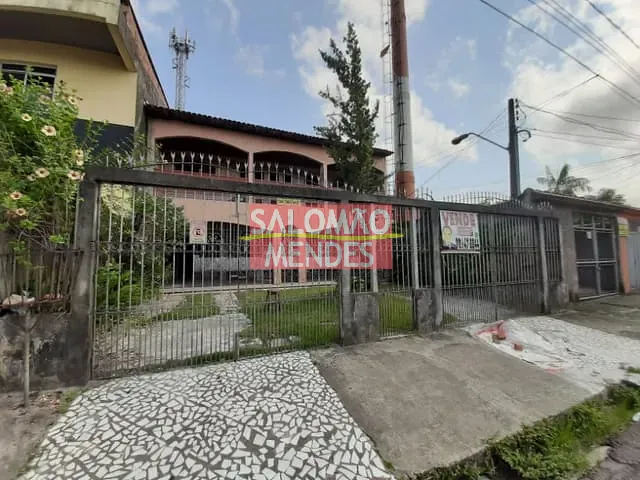 Casa com 400m² 5 quartos e 3 banheiros, à venda, no bairro Cidade Nova em Ananindeua