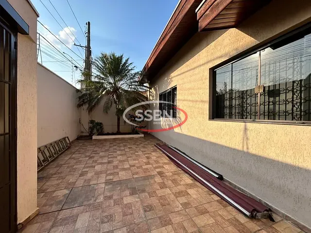 Casa com 300m² 3 quartos e 2 banheiros, à venda, no bairro Residencial Santa Luiza I em Nova Odessa