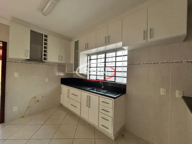Casa com 300m² 3 quartos e 2 banheiros, à venda, no bairro Residencial Santa Luiza I em Nova Odessa