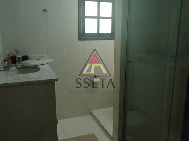 Casa com 6267m² 5 quartos e 2 banheiros, à venda, no bairro Cadetes Fabres em Guapimirim