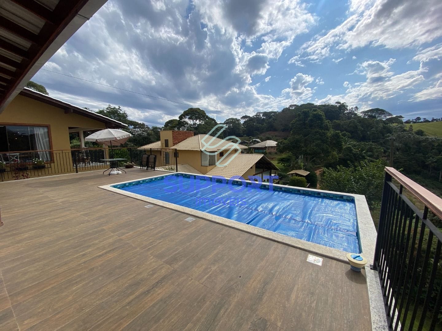 Casa à venda com 3 quartos, 300m² - Foto 14
