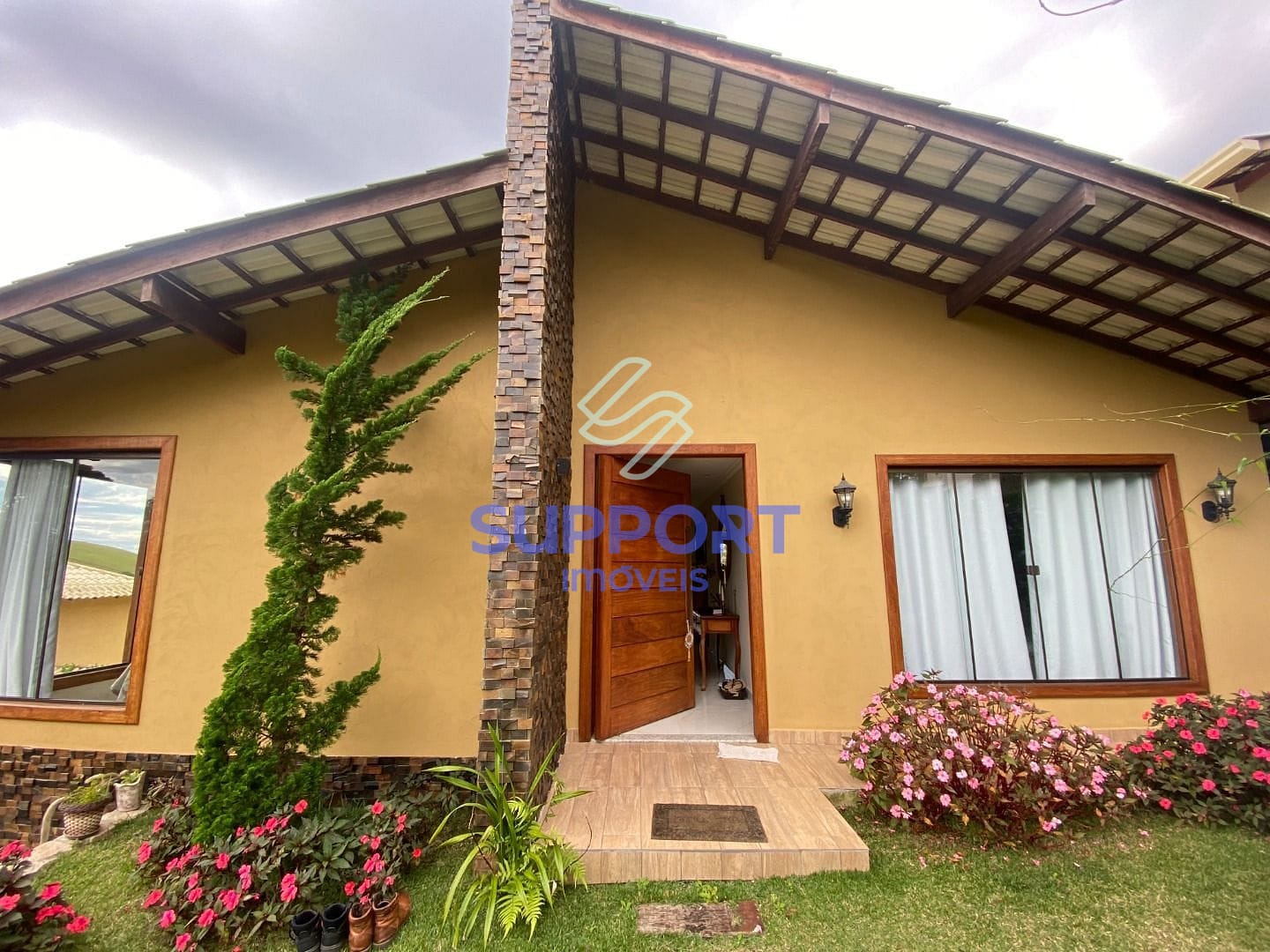 Casa à venda com 3 quartos, 300m² - Foto 5
