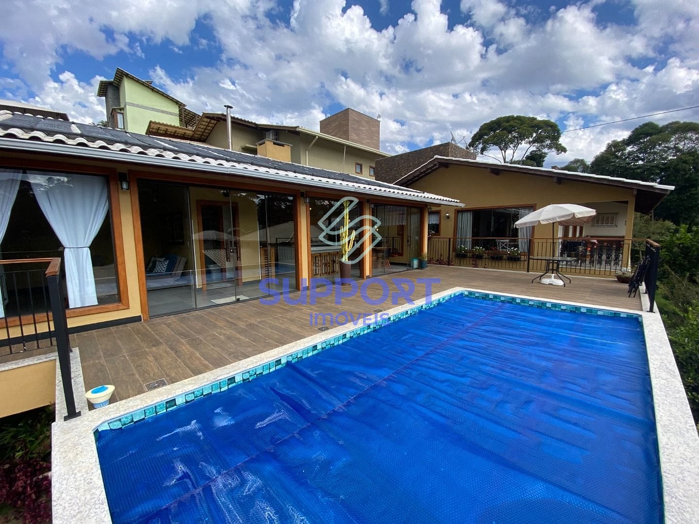 Casa à venda com 3 quartos, 300m² - Foto 12