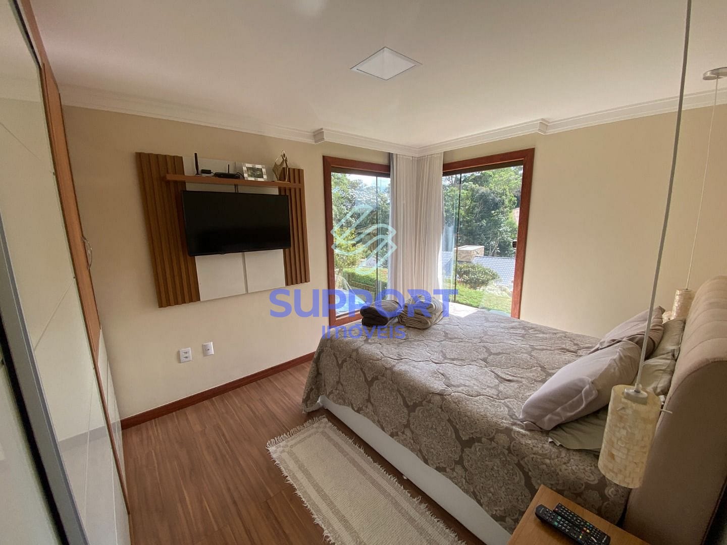 Casa à venda com 3 quartos, 300m² - Foto 32