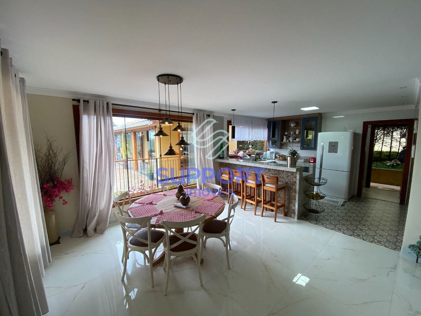 Casa à venda com 3 quartos, 300m² - Foto 27