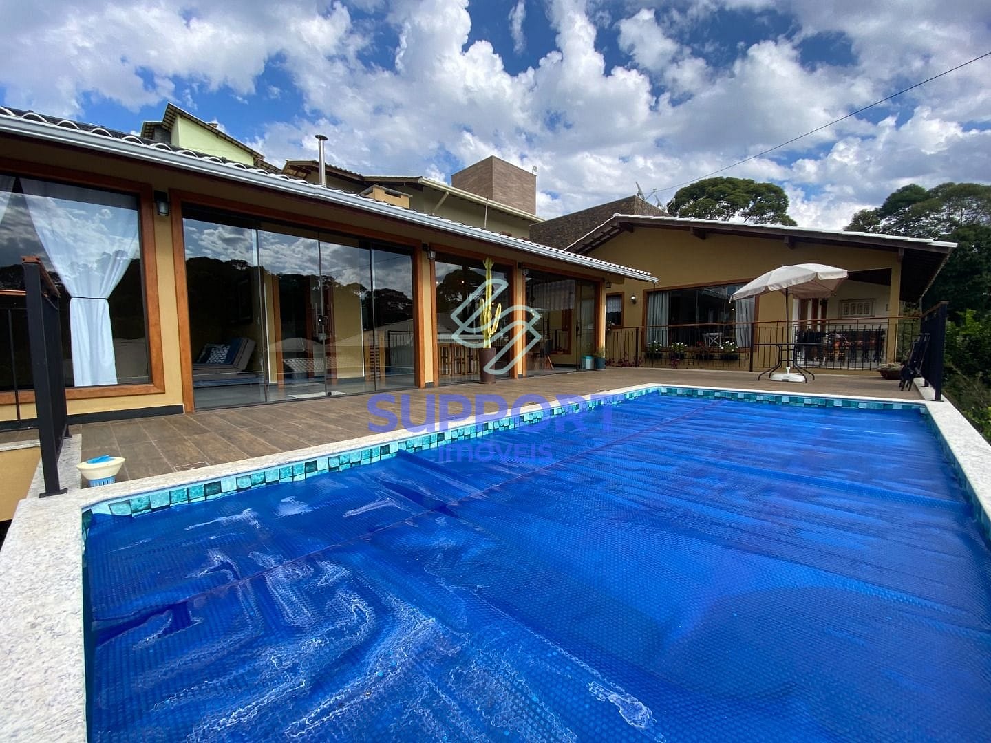 Casa à venda com 3 quartos, 300m² - Foto 11