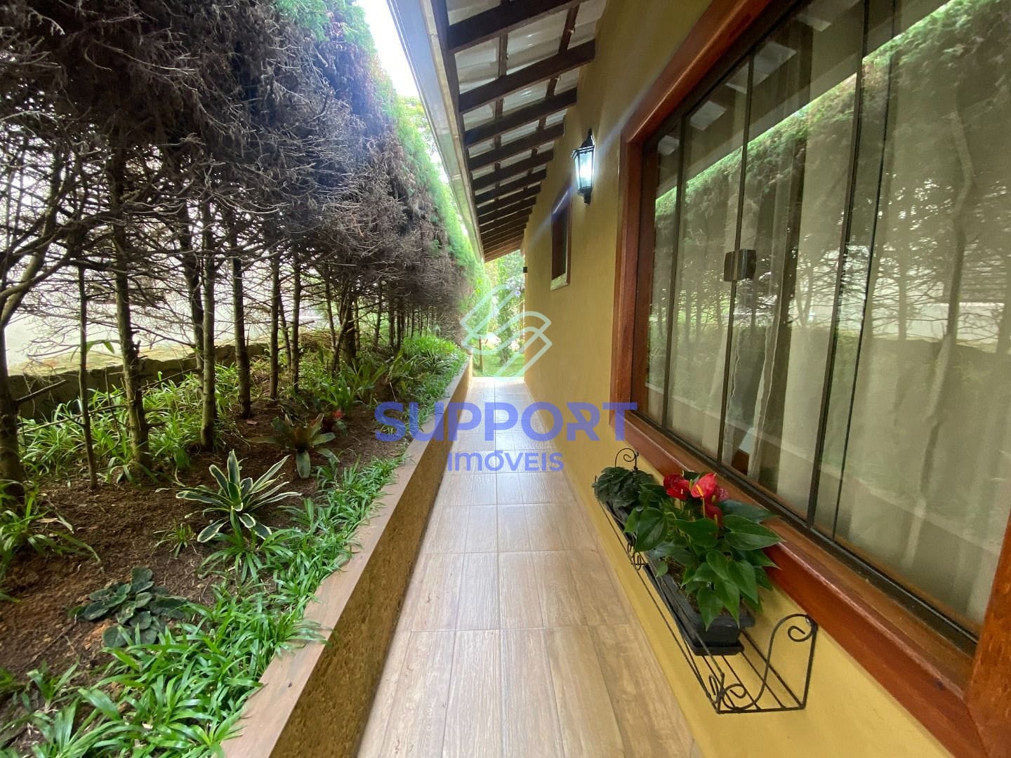 Casa à venda com 3 quartos, 300m² - Foto 9