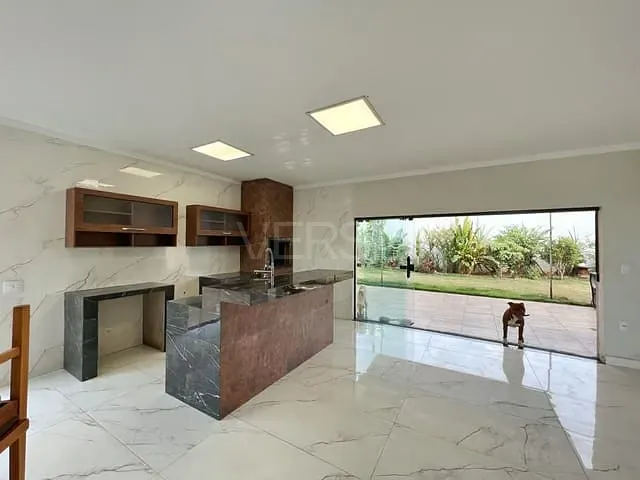 Casa com 525m² 3 quartos e 3 banheiros, à venda, no bairro Jardim Floridiana em Rio Claro