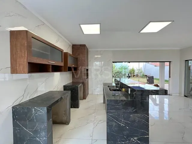 Casa com 525m² 3 quartos e 3 banheiros, à venda, no bairro Jardim Floridiana em Rio Claro