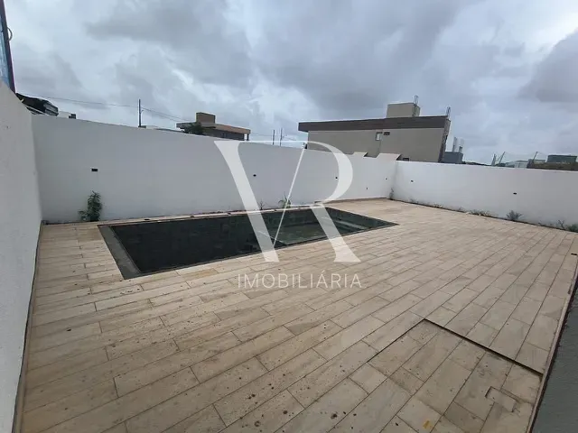 Casa 5 quartos e 5 banheiros, à venda, no bairro Centro em Bayeux