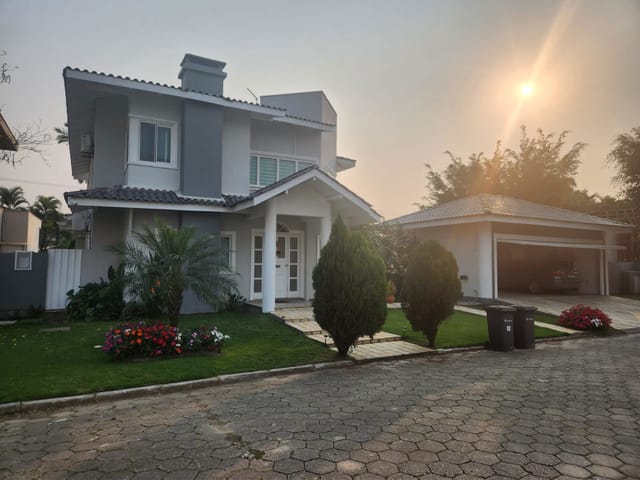 Casa com 700m² 6 quartos e 5 banheiros, à venda, no bairro Dom Bosco em Itajaí