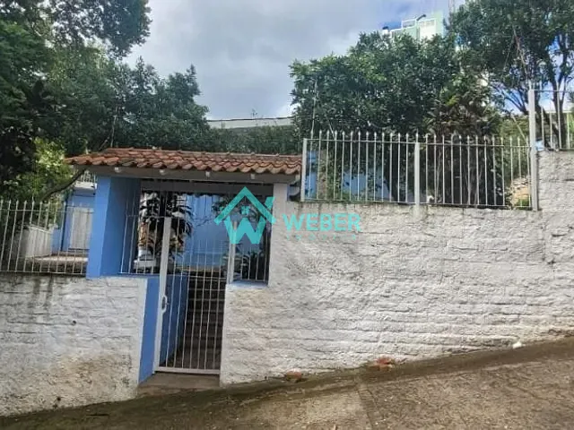 Casa com 368m² 4 quartos e 2 banheiros, para alugar, no bairro Centro em Novo Hamburgo