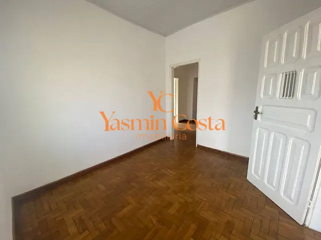Casa com 312m² 2 quartos e 1 banheiro, à venda, no bairro Centro em Córrego do Bom Jesus