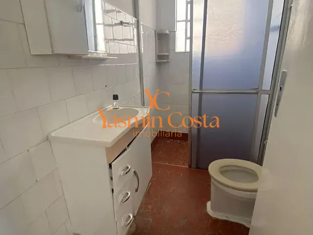 Casa com 312m² 2 quartos e 1 banheiro, à venda, no bairro Centro em Córrego do Bom Jesus