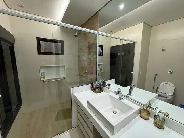 Casa com 1440m² 4 quartos e 6 banheiros, à venda, no bairro Vila Nascente em Campo Grande