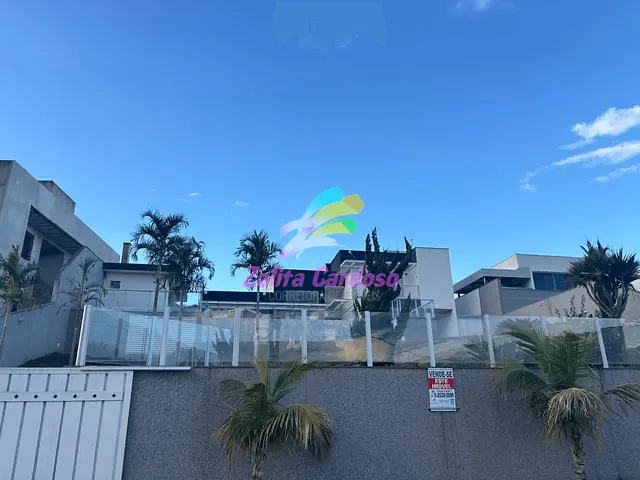 Casa com 1400m² 4 quartos e 5 banheiros, à venda ou para alugar, no bairro Condomínio Aldeias do Lago (Melo Viana) em Esmeraldas