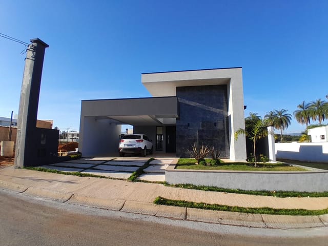 Casa com 360m² 3 quartos e 5 banheiros, à venda, no bairro Jardim Santo Andre em São João da Boa Vista