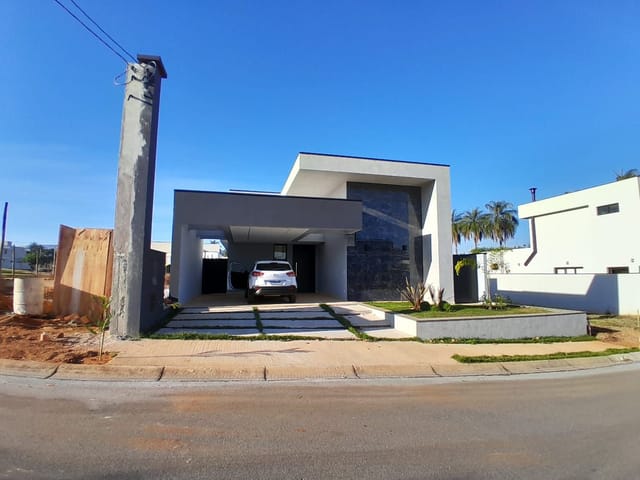 Casa com 360m² 3 quartos e 5 banheiros, à venda, no bairro Jardim Santo Andre em São João da Boa Vista