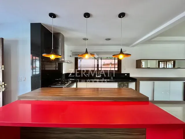 Casa com 350m² 3 quartos e 4 banheiros, à venda, no bairro Itoupava Norte em Blumenau