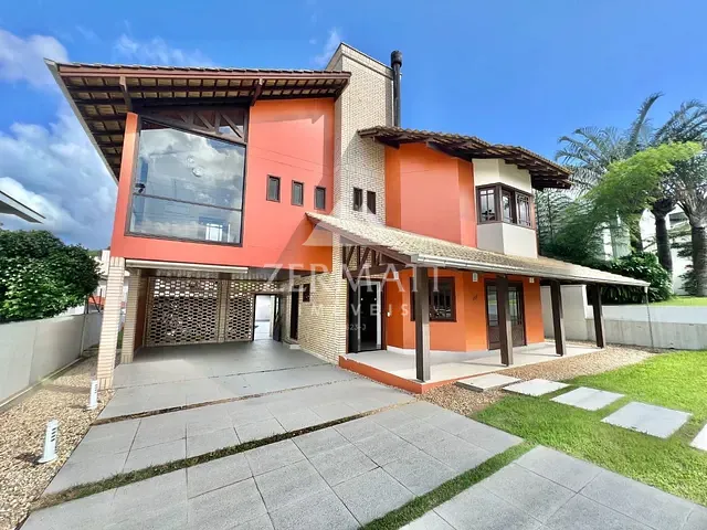 Casa com 350m² 3 quartos e 4 banheiros, à venda, no bairro Itoupava Norte em Blumenau