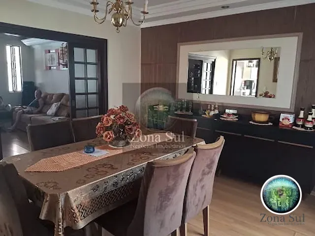 Casa com 293m² 4 quartos e 6 banheiros, à venda, no bairro Jardim Maria do Carmo em Sorocaba