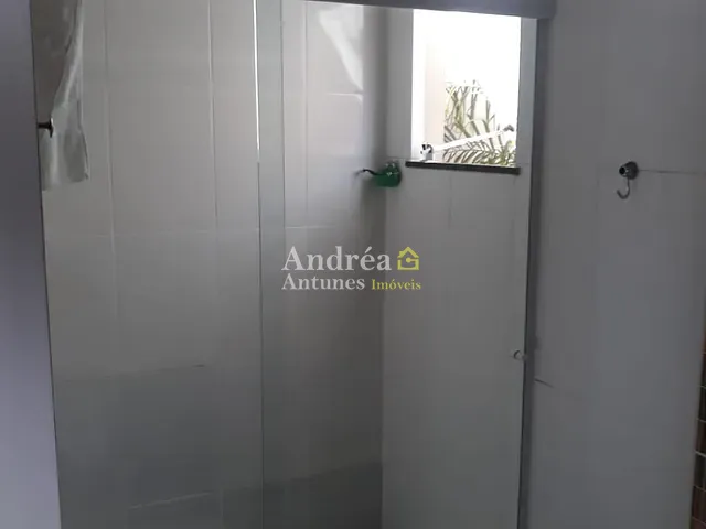 Casa com 180m² 3 quartos e 1 banheiro, à venda, no bairro Vinhateiro em São Pedro da Aldeia