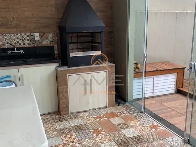 Casa com 221m² 3 quartos e 1 banheiro, à venda, no bairro Las Acacias em Pelotas