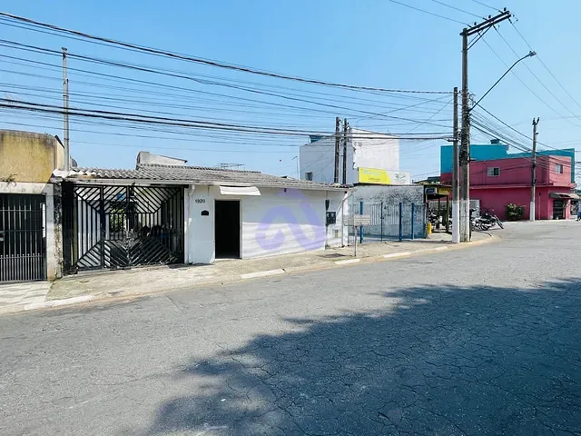 Casa com 300m² 5 quartos e 3 banheiros, à venda, no bairro Vila Urupês em Suzano