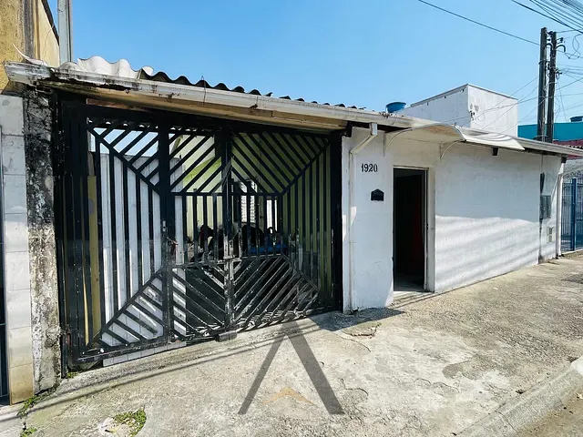 Casa com 300m² 5 quartos e 3 banheiros, à venda, no bairro Vila Urupês em Suzano