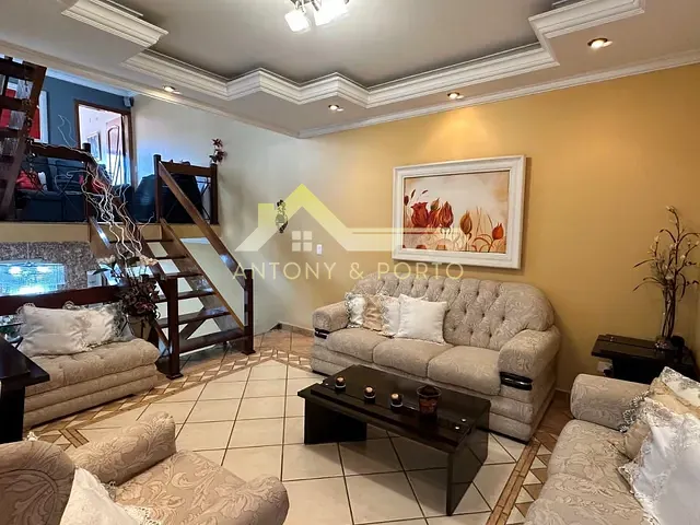 Casa com 220m² 4 quartos e 5 banheiros, à venda, no bairro Jardim Santa Clara em Guarulhos