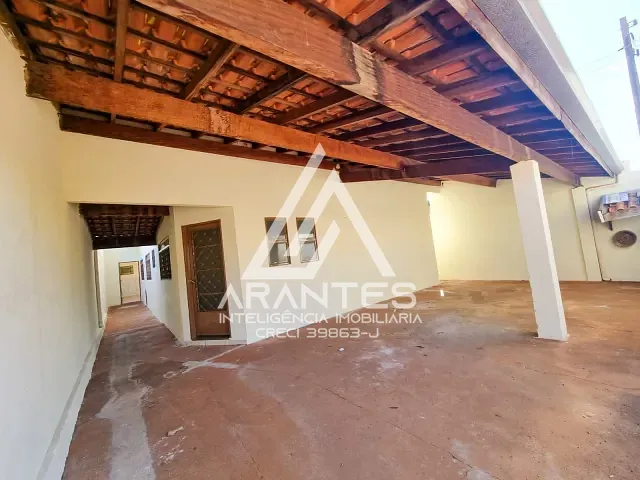 Casa 4 quartos e 3 banheiros, à venda, no bairro Jardim Nova Barretos em Barretos