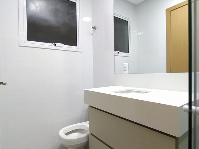 Casa com 167m² 4 quartos e 5 banheiros, à venda, no bairro Jardim Atlântico em Goiânia