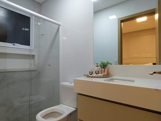 Casa com 167m² 4 quartos e 5 banheiros, à venda, no bairro Jardim Atlântico em Goiânia
