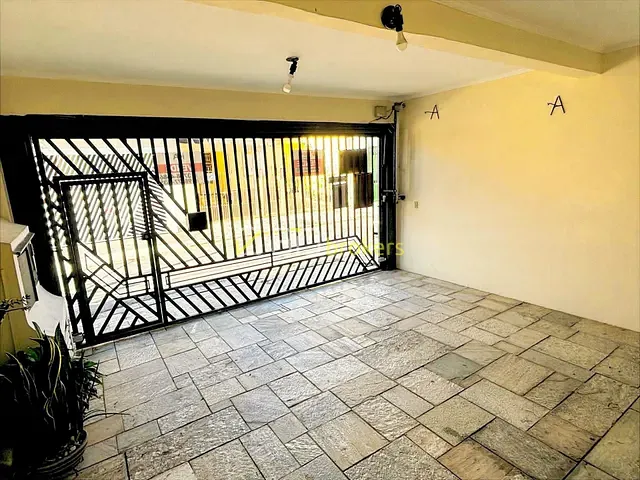 Casa 3 quartos e 2 banheiros, à venda, no bairro Parque Continental em São Paulo