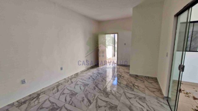 Casa 2 quartos e 1 banheiro, à venda, no bairro Popular Nova em Corumbá