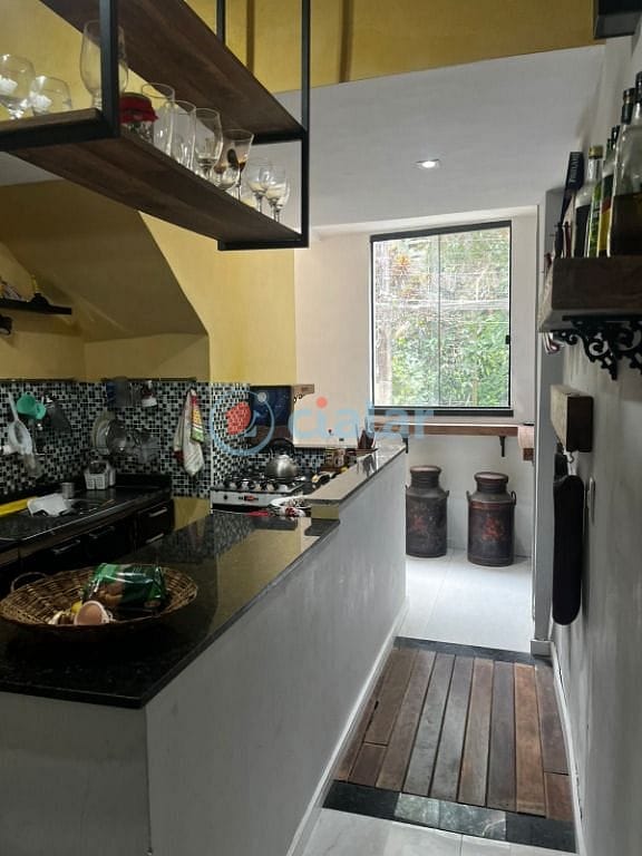 Casa, 6 quartos, 280 m² - Foto 2