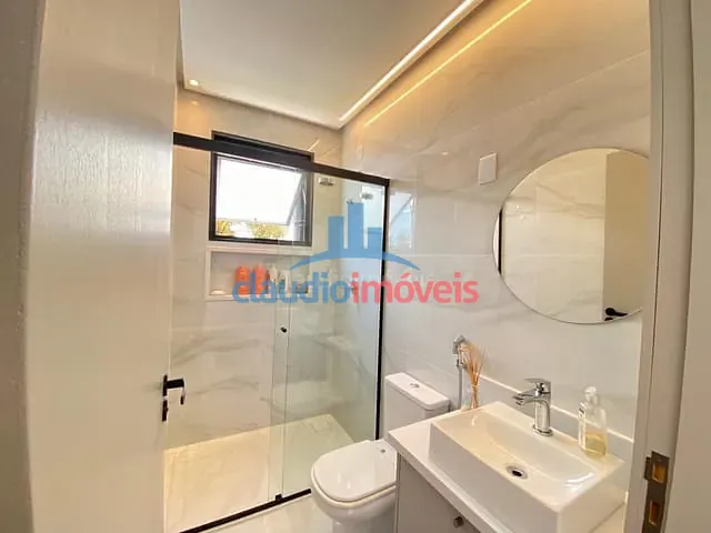 Casa 3 quartos e 4 banheiros, à venda, no bairro Jardim Amália em Volta Redonda