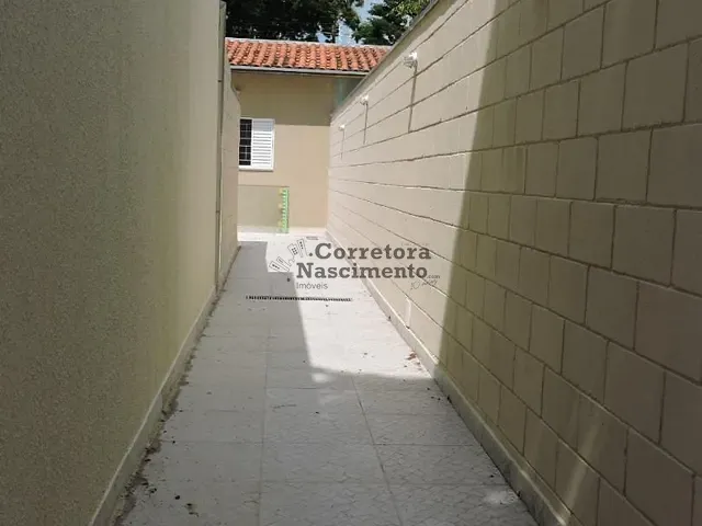 Casa com 170m² 1 quarto e 1 banheiro, à venda, no bairro Jardim Siesta em Jacareí
