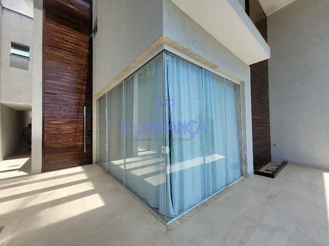 Casa com 315m² 4 quartos e 4 banheiros, à venda, no bairro Campo Grande em Rio de Janeiro