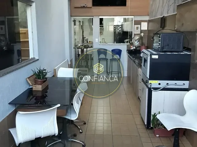 Casa com 360m² 8 quartos e 5 banheiros, à venda, no bairro Europa em Belo Horizonte