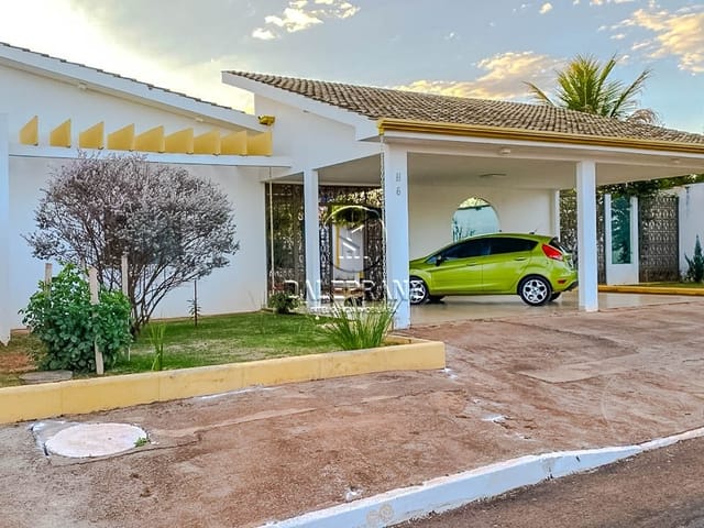 Casa 4 quartos e 5 banheiros, à venda, no bairro Paranoá em Brasília