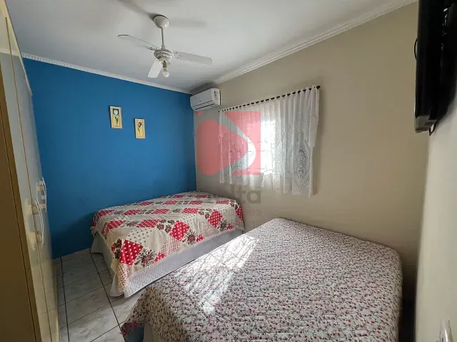 Casa 2 quartos e 3 banheiros, à venda, no bairro Jardim Carlos Gomes em Pirassununga