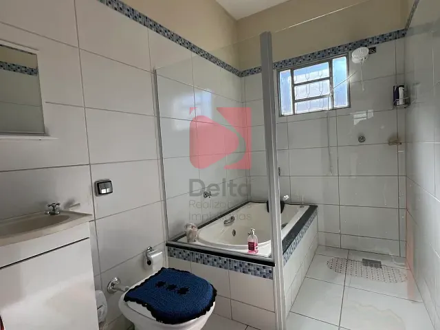 Casa 2 quartos e 3 banheiros, à venda, no bairro Jardim Carlos Gomes em Pirassununga