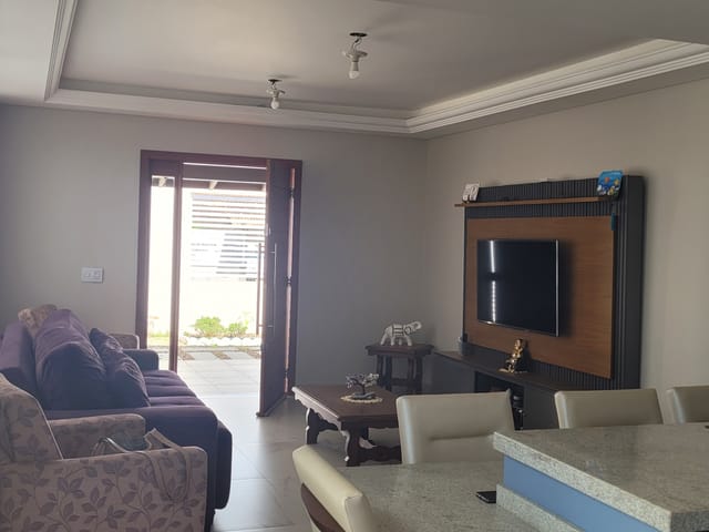 Casa com 312m² 4 quartos e 3 banheiros, à venda, no bairro Praia Alegre em Penha