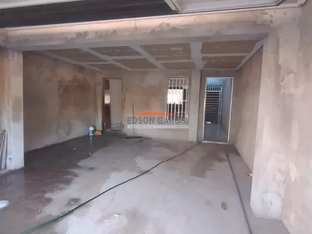 Casa 3 quartos e 2 banheiros, à venda, no bairro Parque São Bento em Sorocaba