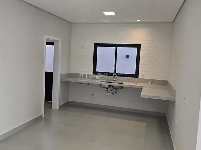Casa 3 quartos e 5 banheiros, à venda, no bairro Recanto Quarto Centenário em Jundiaí